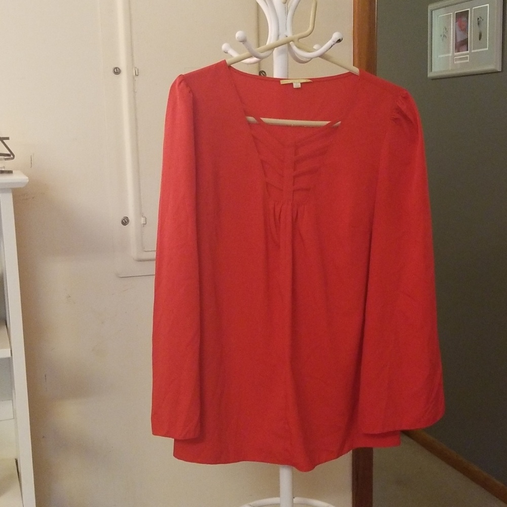 Stunning Gianni Bini Red Blouse